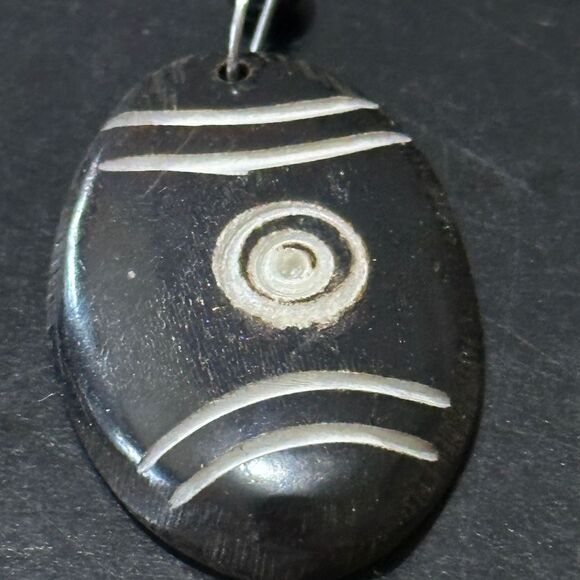 NWOT African Bone Maasai Shield Dangling Earrings - Picture 3 of 5